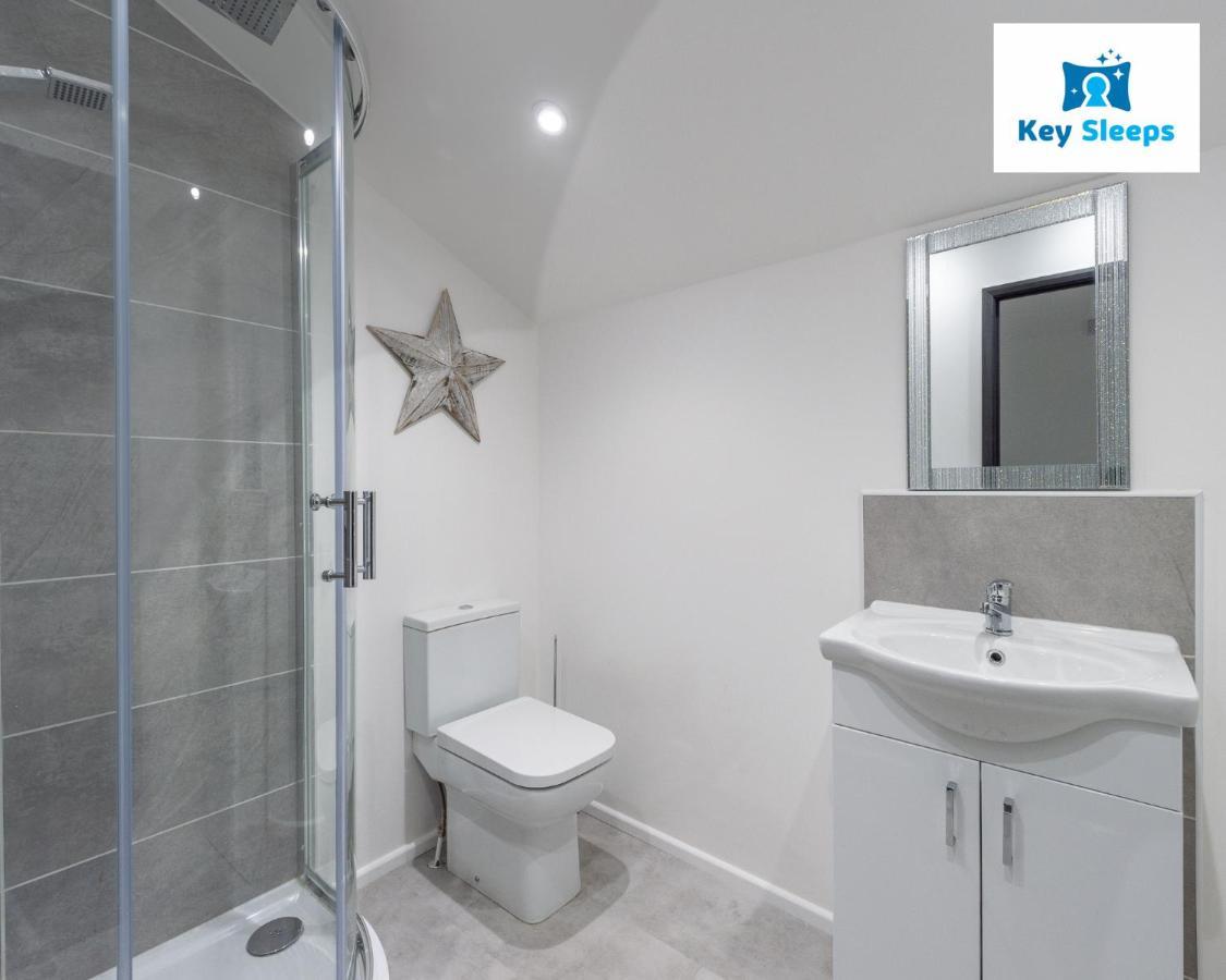 Five Bedroom Spacious Modern House By Keysleeps Short Lets Workington Lake District Beach Esterno foto