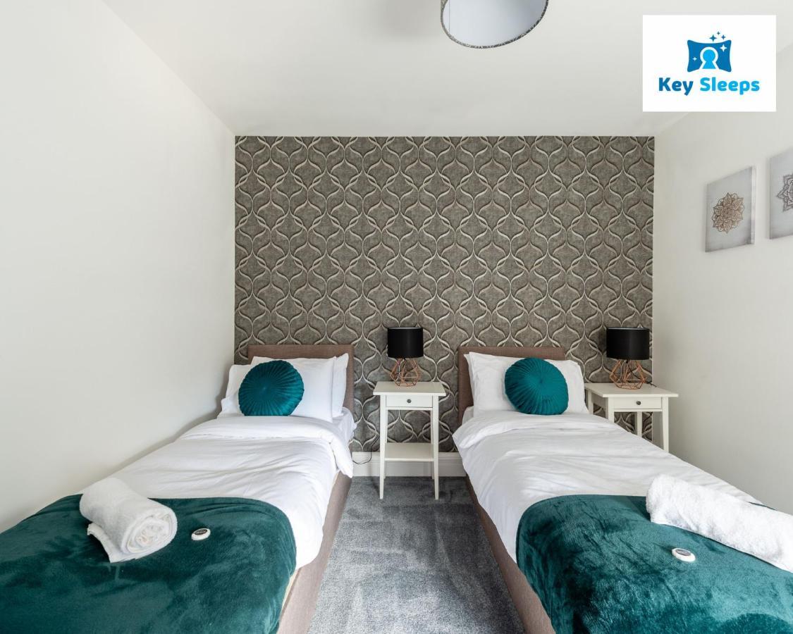 Five Bedroom Spacious Modern House By Keysleeps Short Lets Workington Lake District Beach Esterno foto